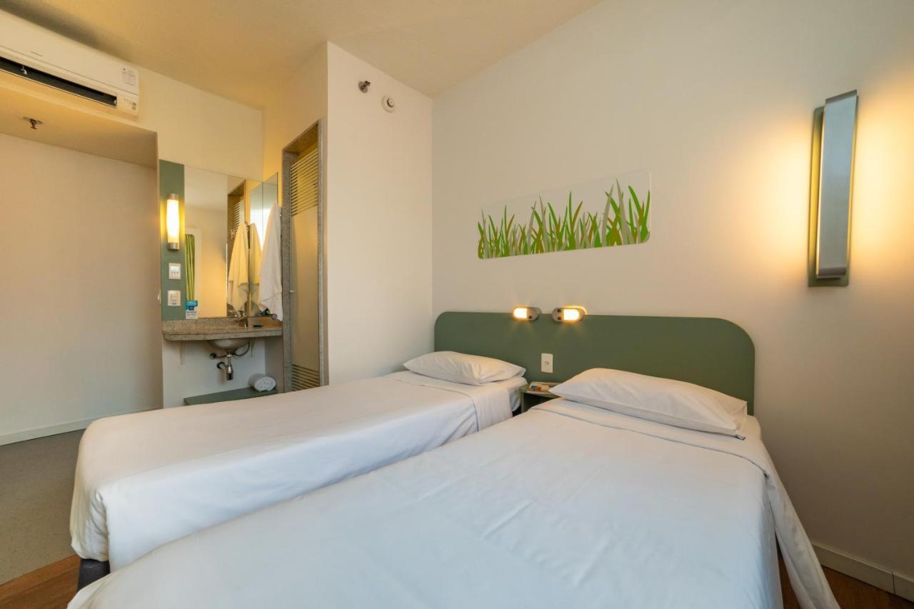 Ibis Budget Sp Frei Caneca Sao Paulo Exterior photo